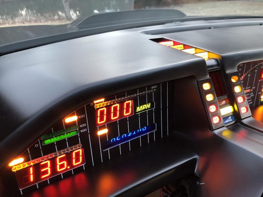 Панель приборов Pontiac Firebird Trans Am GTA KITT Tribute 1987 года  (фото 57 из 78)